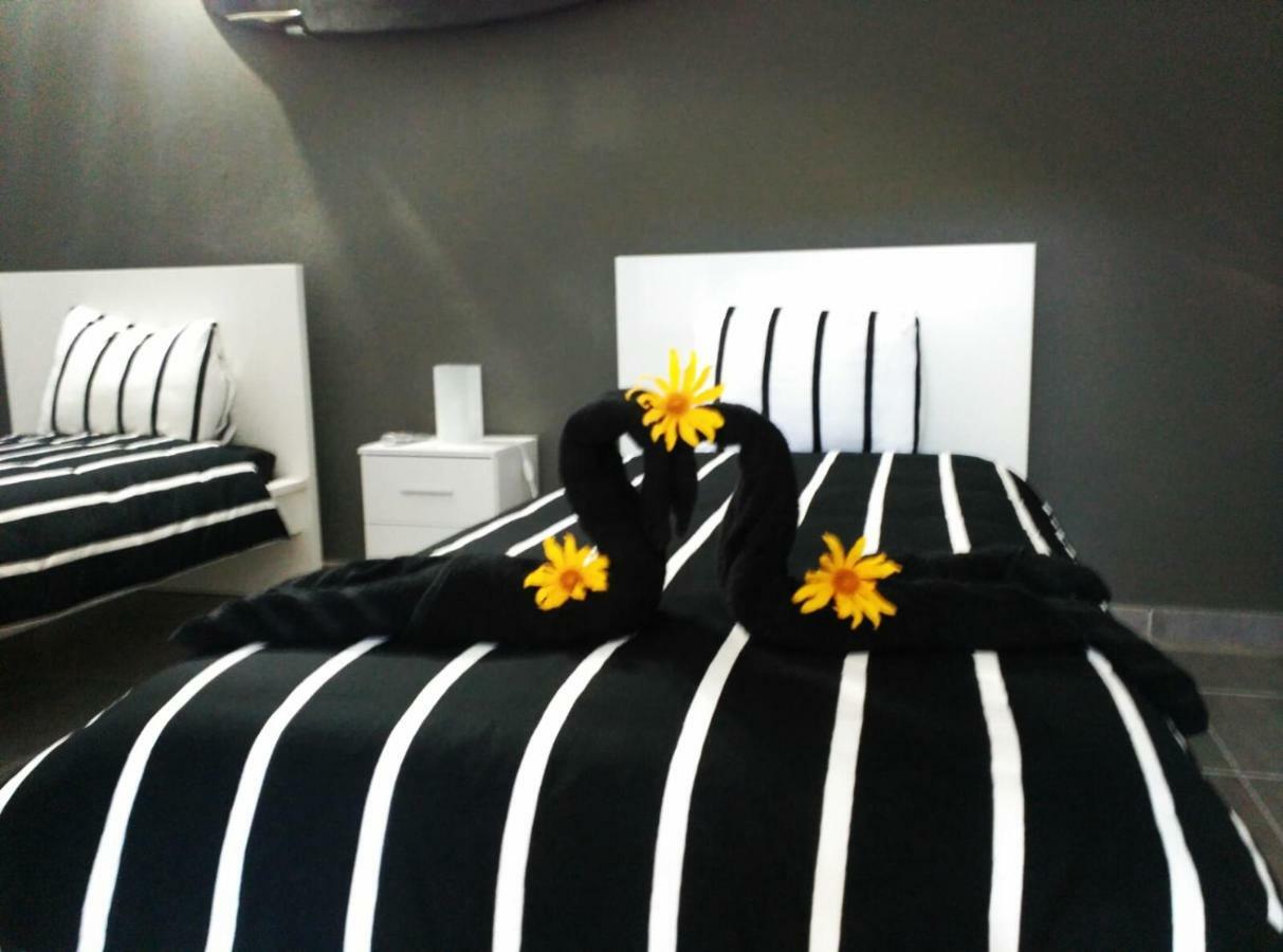 Апартаменты Surf House La Palma Фуэнкальенте-де-ла-Пальма Экстерьер фото
