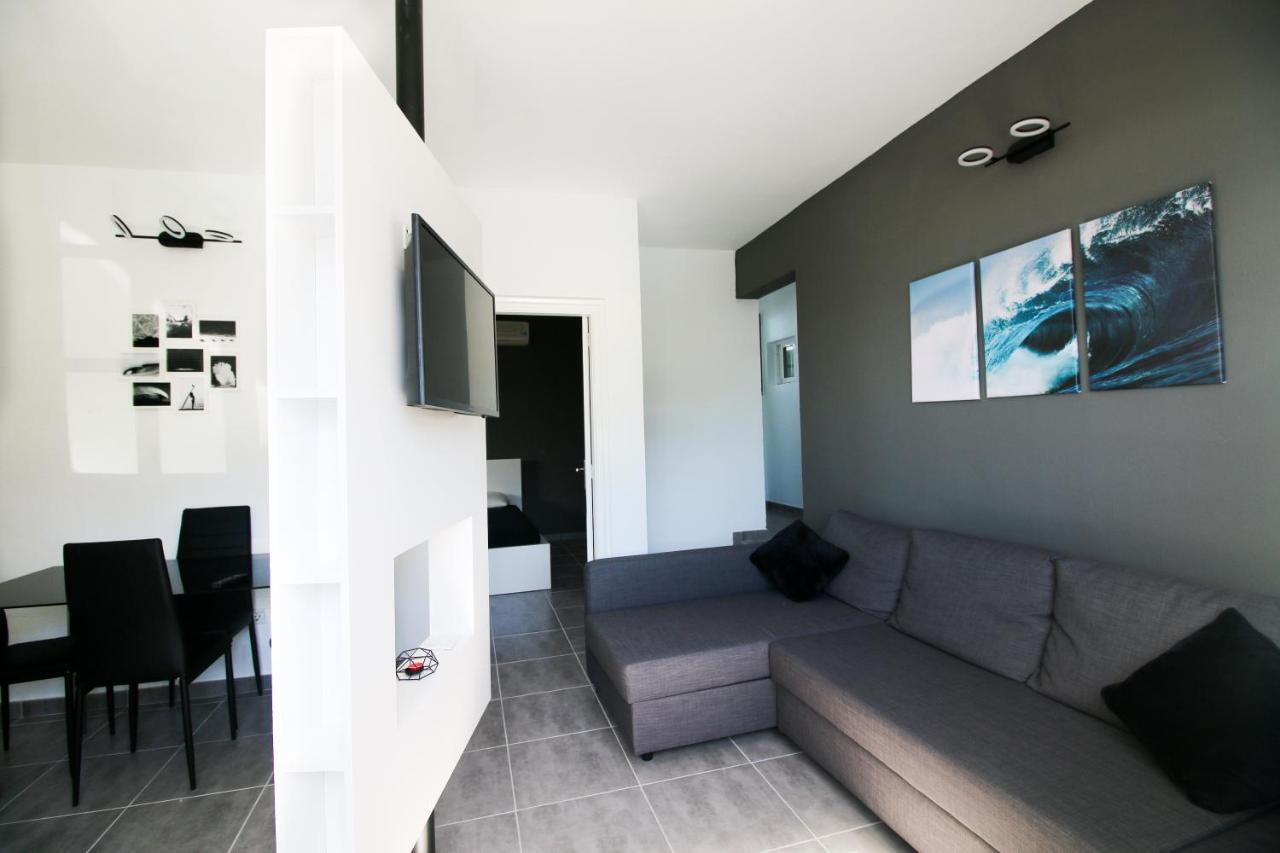 Апартаменты Surf House La Palma Фуэнкальенте-де-ла-Пальма Экстерьер фото